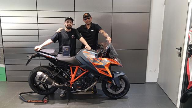 Fan Motorcycles: Διπλό βραβείο για Best Dealer των Ducati και KTM 