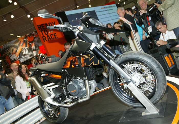 KTM ??? LC4 690 - ktm lc4