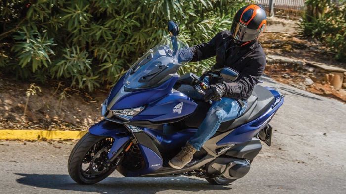 Δοκιμάζοντας το KYMCO XCiting-S400