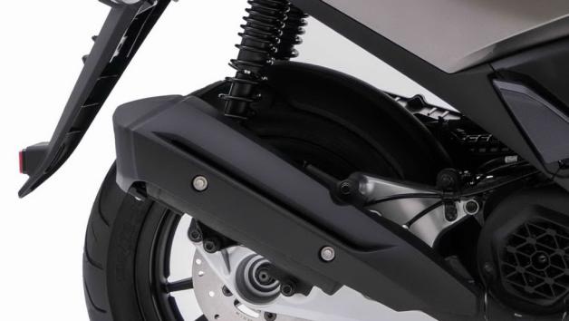 KYMCO SKY TOWN 125/150 - Στόχος ο κόσμος 