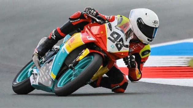 ESBK: Η Kove 321RR έκανε 2 στα 2 στη Βαλένθια 