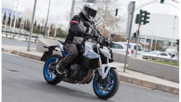 Long Term Test: Suzuki GSX- 8S 