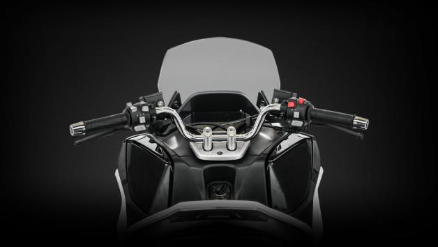 QJMOTOR MTX 125: Φουλ εξοπλισμένο GT scooter στα 2.795 ευρώ 
