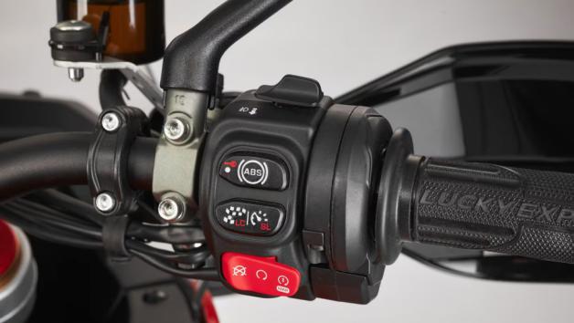 MV Agusta Enduro Veloce: Τα χαρακτηριστικά του πρώτου Adventure της εταιρείας 