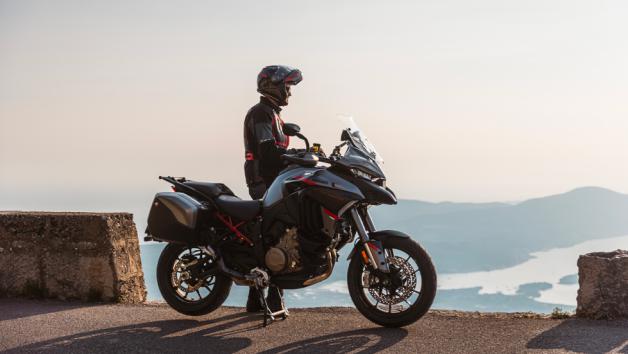 Νέα Multistrada V4S Grand Tour: Ο απόλυτος ταξιδιωτικός σύντροφος 