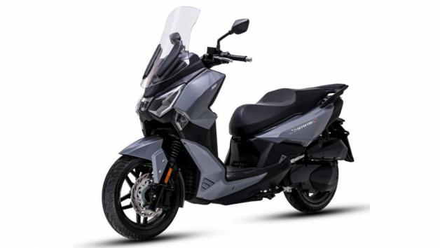 SYM Joyride 16 300: Το σκούτερ που ταξίδεψε μέχρι την Μέση Ανατολή 