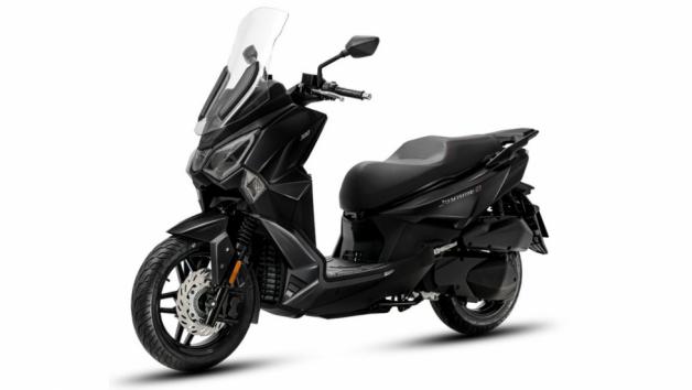 SYM Joyride 16 300: Το σκούτερ που ταξίδεψε μέχρι την Μέση Ανατολή 