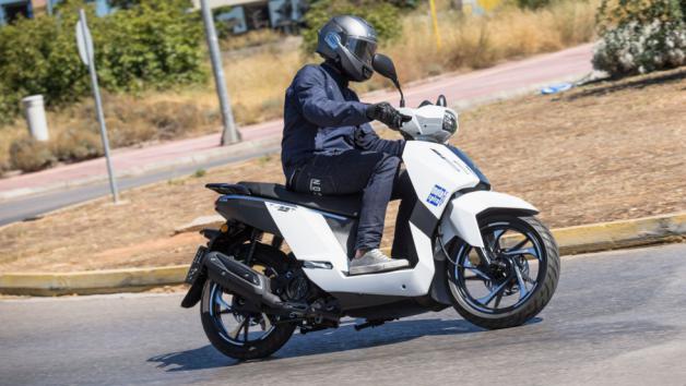 Peugeot New Tweet 125: Ευκίνητο Scooter πόλης με 16 ιντσών τροχούς 