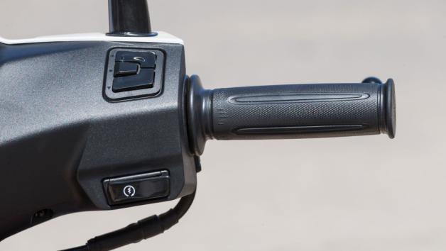 Peugeot New Tweet 125: Ευκίνητο Scooter πόλης με 16 ιντσών τροχούς 