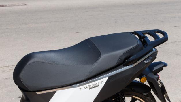 Peugeot New Tweet 125: Ευκίνητο Scooter πόλης με 16 ιντσών τροχούς 