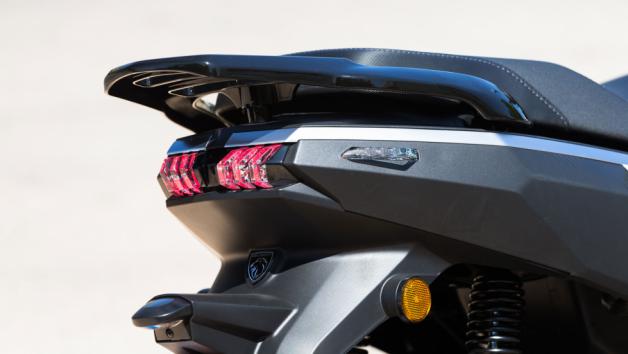 Peugeot New Tweet 125: Ευκίνητο Scooter πόλης με 16 ιντσών τροχούς 