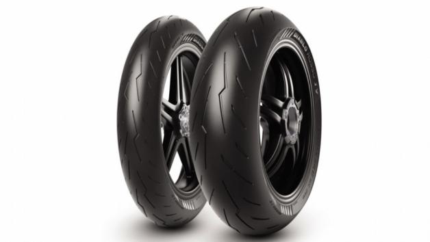 Pirelli Diablo Rosso 4 120/70-17 & 180/55-17 