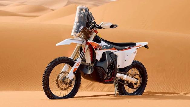 Νέα 450 Rally Replica από την ΚΤΜ  