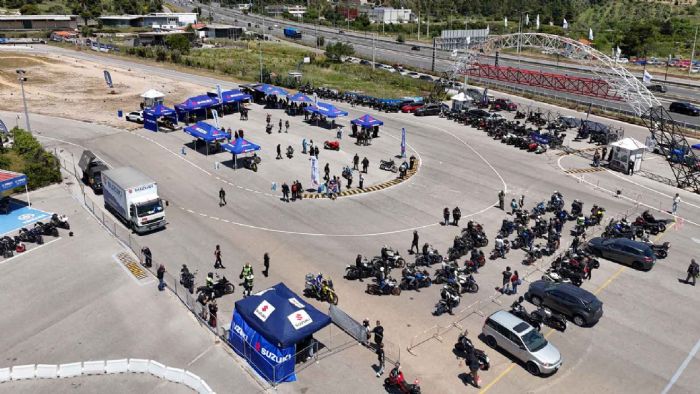Από τις 9 έως τις 11 Μαΐου, στις εγκαταστάσεις του Riding School στις Αφίδνες, ζήσαμε ένα τριήμερο γεμάτο μοτοσυκλέτα, οδηγική εμπειρία και θετική ενέργεια.