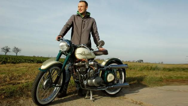 500 κ.εκ., δίχρονο, 10 κύλινδροι και τούρμπο 