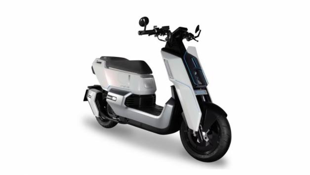 Sym PE 3: Πρωτότυπο ηλεκτρικό scooter με υβριδική τεχνολογία 