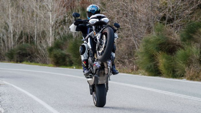 Test: Triumph Street Triple RS 2020