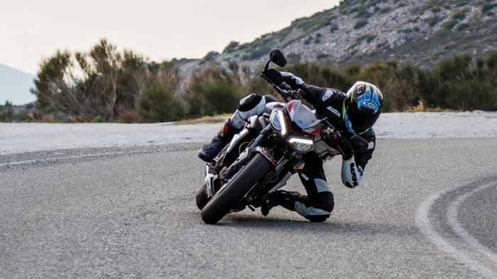 Test: Triumph Street Triple RS 2020