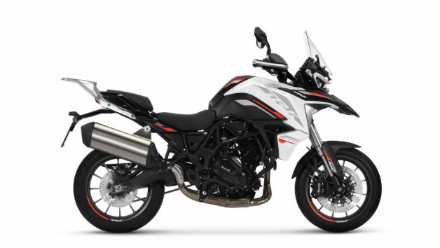 Benelli TRK 702: Με 7.980 ευρώ και δώρο γνήσιες βαλίτσες αξίας +1000¤ 