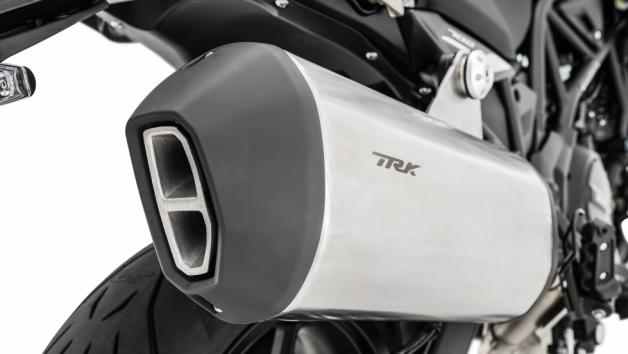 Benelli TRK 702: Με 7.980 ευρώ και δώρο γνήσιες βαλίτσες αξίας +1000 ευρώ 