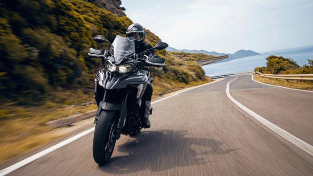 Benelli TRK 702: Μοτοσυκλέτα που τα κάνει όλα από 7.890 ευρώ 
