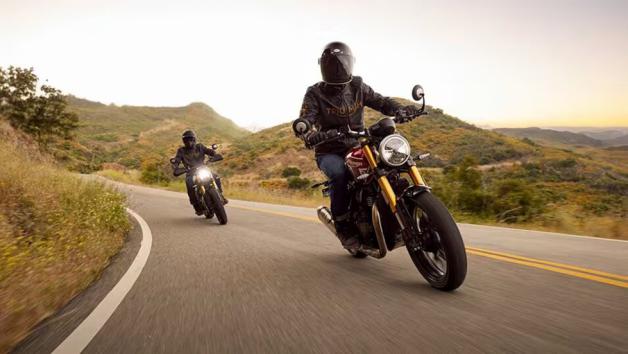 Triumph Scrambler 400X & Speed 400: Νοσταλγικά μοντέρνα 