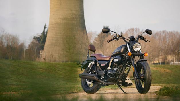 TEOREN MOTORS A.E.: Αποκλειστική εισαγωγή στην Ελλάδα των αμερικάνικων UM Motorcycles 