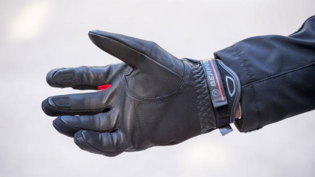 Test Bering Vasko: Δερμάτινα κι ελαφριά γάντια 