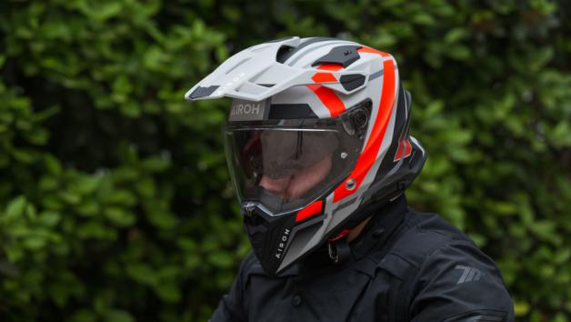 Airoh Commander 2 - Test Airoh Commander 2 - Test