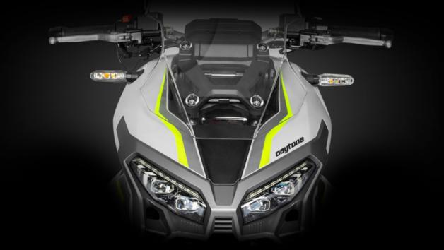 Daytona Virtus 300: Με αναρτήσεις KYB φρένα J.Juan και θερμαινόμενα γκριπ 