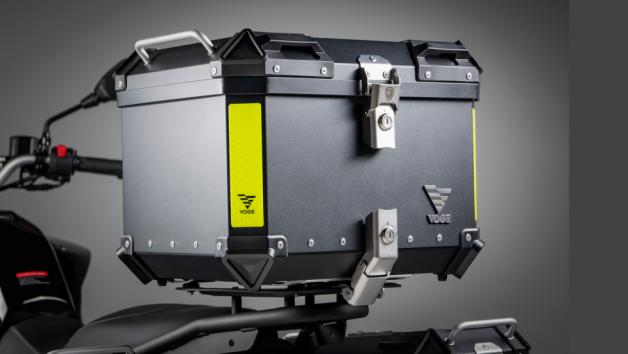 Voge 300DS με δώρο αλουμινένιο Top Case 40 λίτρων 