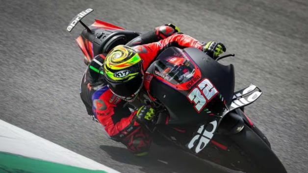 Πατέντα της Aprilia για αεροδυναμικά βοηθήματα σε ουρά – Θα τα δούμε στο δρόμο; Πατέντα της Aprilia για αεροδυναμικά βοηθήματα σε ουρά – Θα τα δούμε στο δρόμο;