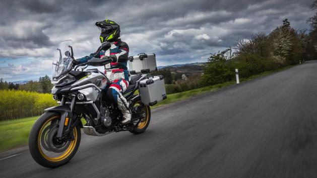 Οδήγησε όλα τα νέα Royal Enfield και CFMOTO 