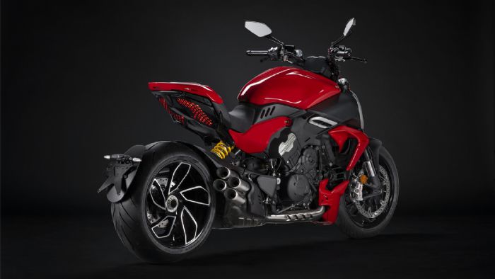 Ducati Diavel V4 2023 Ducati Diavel V4 2023