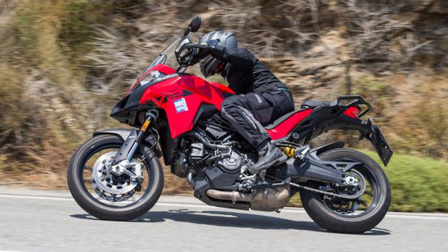 Ducati Multistrada V2 2022 - Test: Φλογερός χιλιομετροφάγος 