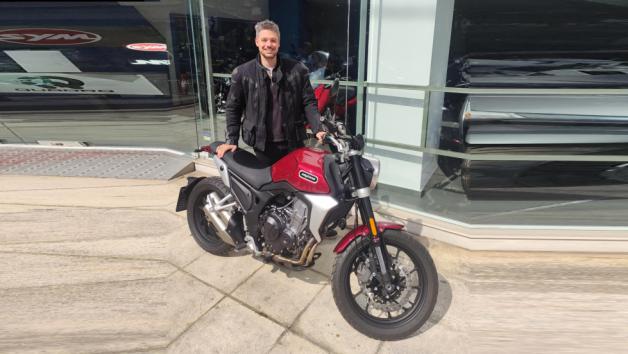 5 DAYTONA ROCKSTAR 500 παραδόθηκαν σε τυχερούς του πολεμικού ναυτικού 