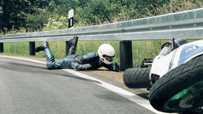 Πρόκειται για ένα από τα πάγια αιτήματα των μοτοσυκλετιστών σε ολόκληρο τον κόσμο, οι μπαριέρες ασφαλείας να λαμβάνουν υπόψη τους και τους αναβάτες δικύκλων.