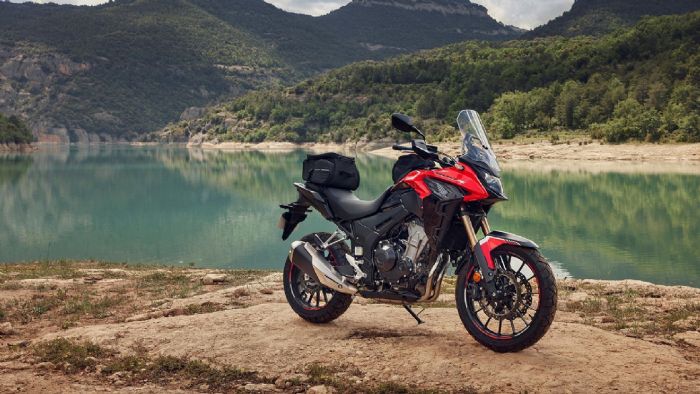 To Honda CB500X στρογγυλοκάθεται στην κορυφή των ταξινομήσεων μοτοσυκλετών για το 10μηνο. 