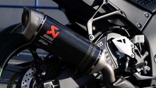 Ειδική έκδοση Kawasaki Ninja ZX-10RR Winter Test 