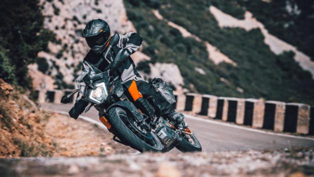 KTM 250 Adventure: Σε βάζει στην περιπέτεια 