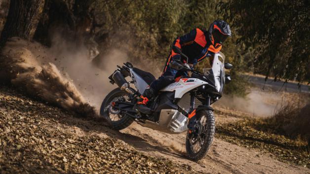 KTM 790 Adventure: Τεχνολογικά βελτιωμένο αλλά 2.000 ευρώ φθηνότερο 