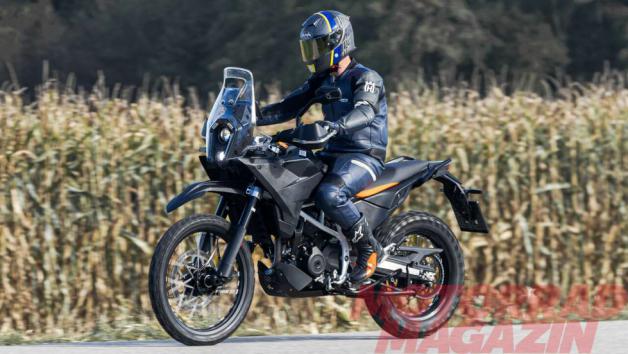 Κατασκοπικές φωτογραφίες του KTM 390 Adventure 2025 
