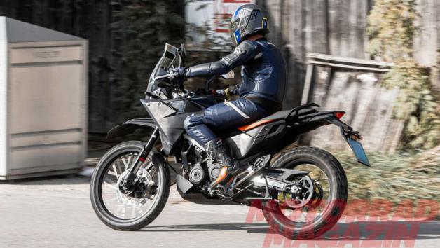 Κατασκοπικές φωτογραφίες του KTM 390 Adventure 2025 