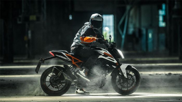 KTM 250 Adventure/250 Duke: Γίνε «πορτοκαλί» με νέες τιμές