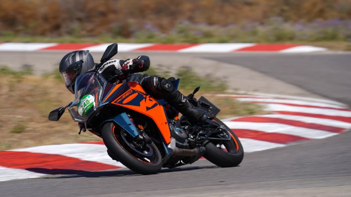 KTM RC 390 2022 - Test