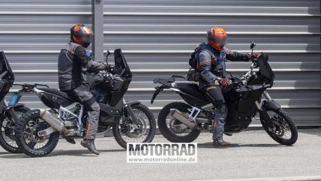 Νέο KTM 990 Adventure πιάστηκε από τον κατασκοπικό φακό 
