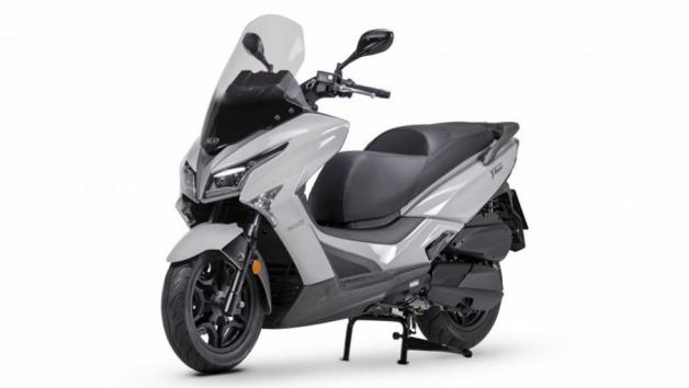 Kymco X-Town 300: Extreme άνεση  