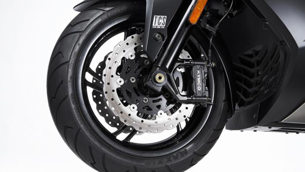 Kymco Xciting VS 400i E5: Ασφαλές σαν αυτοκίνητο! 
