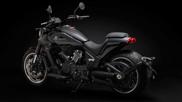 C 1002V: Ποιο είναι το χιλιάρι Cruiser που φέρνει η MBP; 
