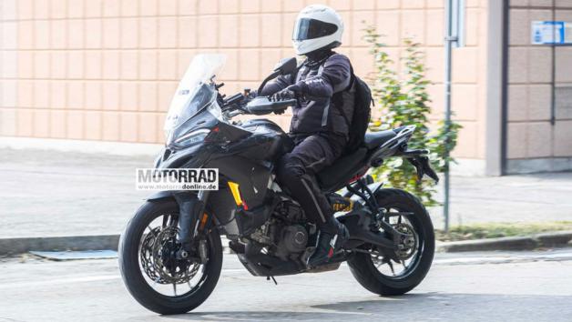 Ένα νέο V2 Multistrada πιάστηκε από τον κατασκοπικό φακό Ένα νέο V2 Multistrada πιάστηκε από τον κατασκοπικό φακό